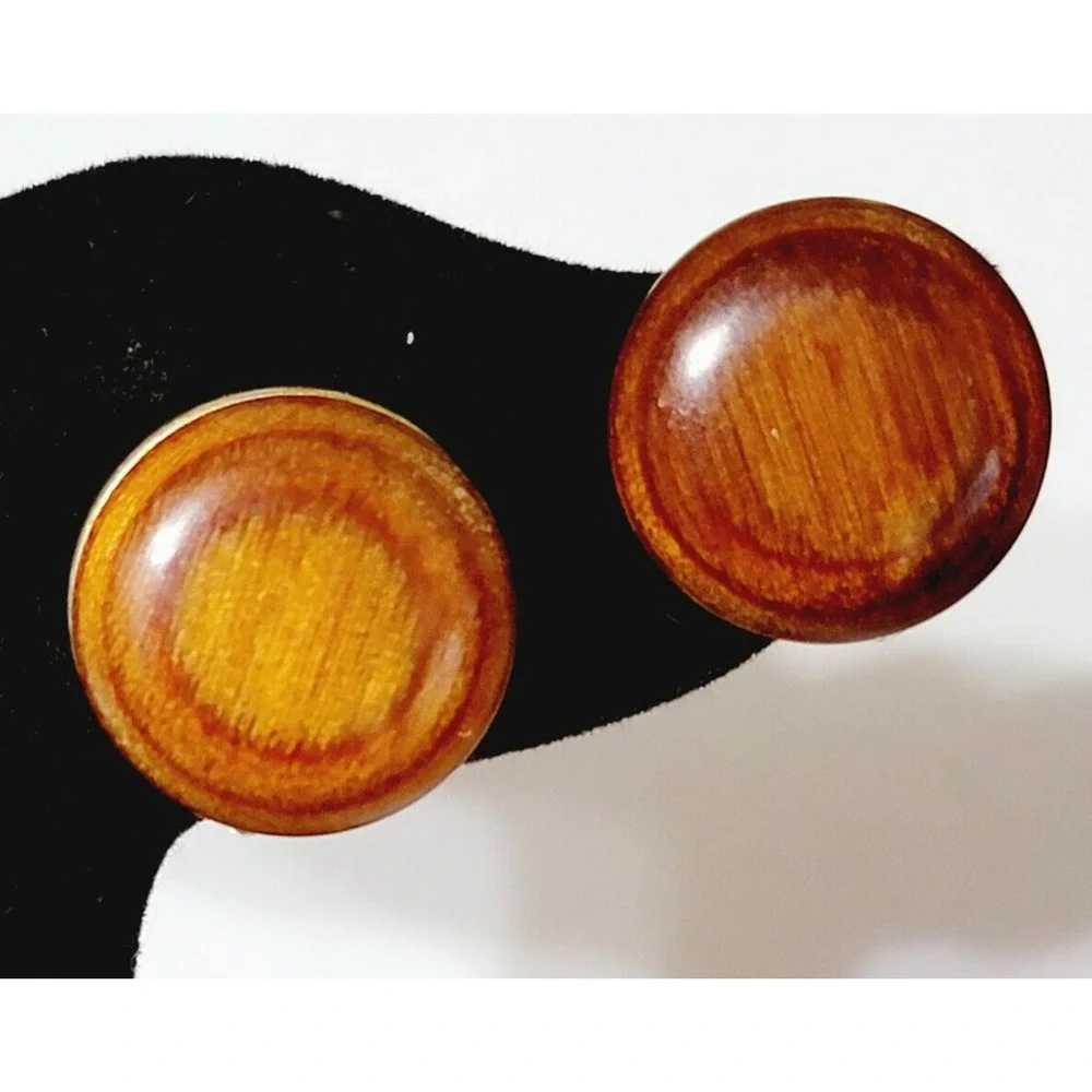 Vintage Mid-Century Round Wooden Screw-Back Earrings, Buttton Style sb-31